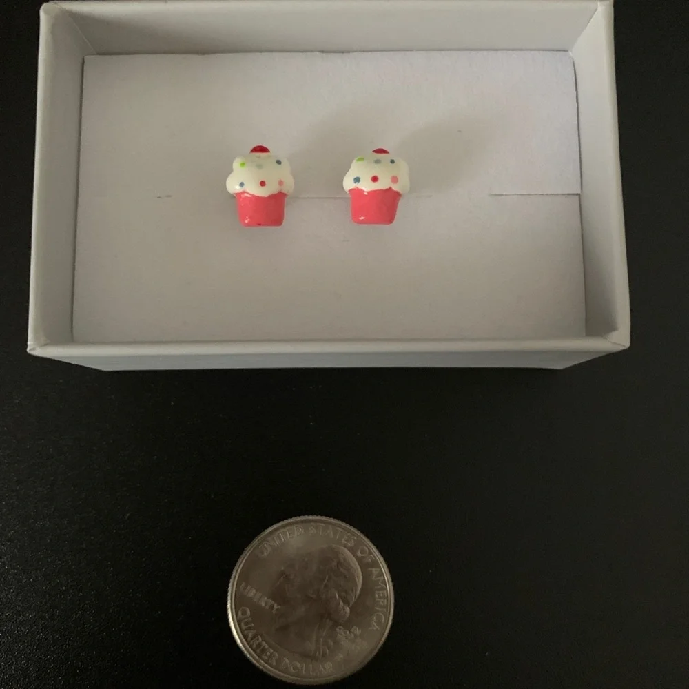 [5x$25] ⭐️ Cupcake earrings fantasy jewelry